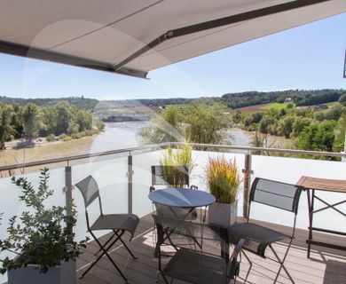 INN81: Großzügige 2-Zimmer-Wohnung mit Blick über den Inn
