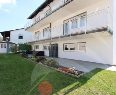 Exklusive 5-Zi.-Wohnung im Zweifamilienhaus, naturnah gelegen!
