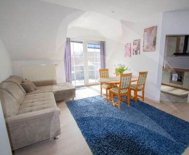 Schöne 3-Zimmer Dachgeschosswohnung in zentraler Lage von Pocking