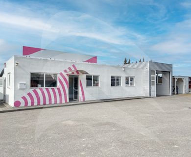 Autohandel, Fahrzeugaufbereitung o. Ä. – Gewerbe mit Werkstatt und Hebebühne in Vilsbiburg